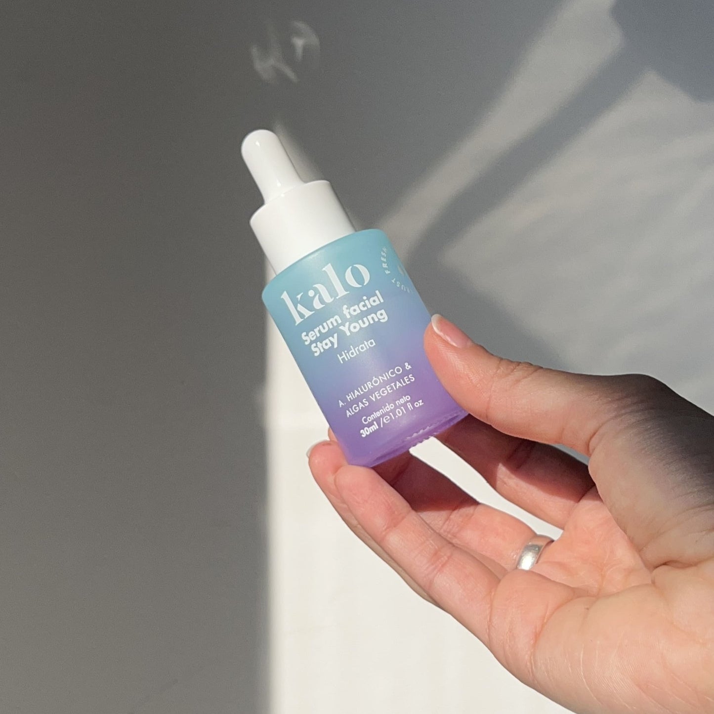 Stay Young - Serum Facial de Ácido Hialurónico