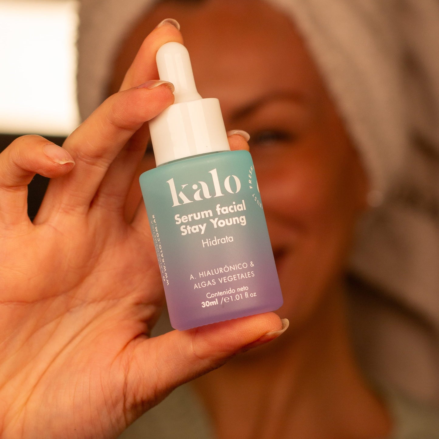 Stay Young - Serum Facial de Ácido Hialurónico