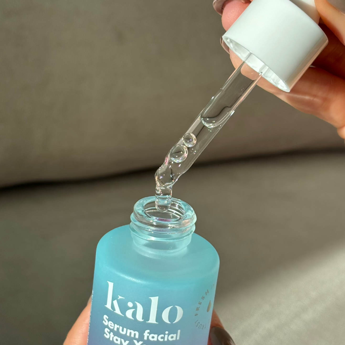 Stay Young - Serum Facial de Ácido Hialurónico