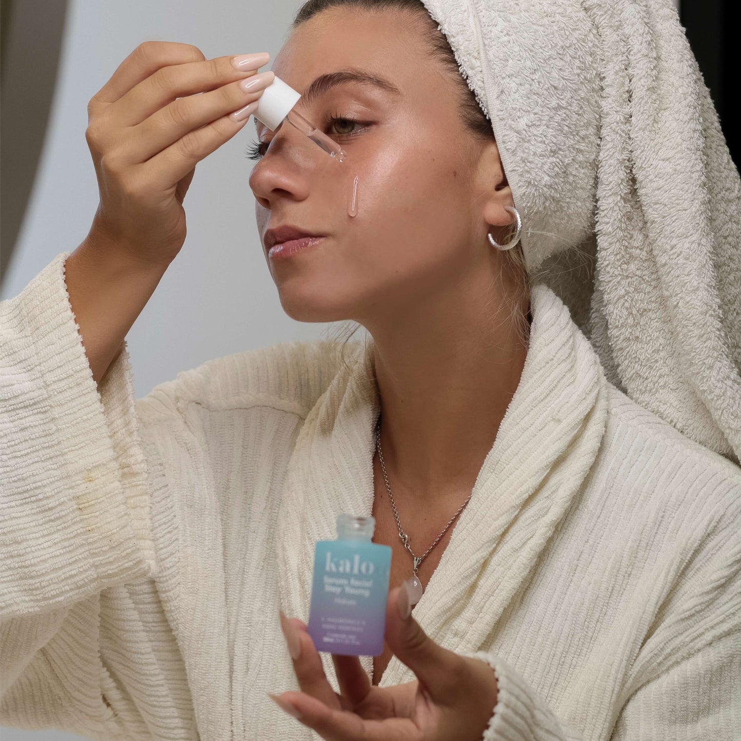 Stay Young - Serum Facial de Ácido Hialurónico